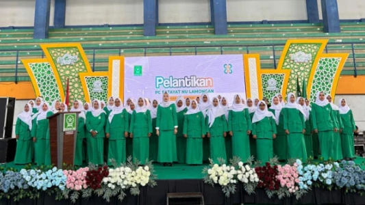 Fatayat NU Lamongan 2025-2030 Resmi Dilantik di Momen Maulid Nabi